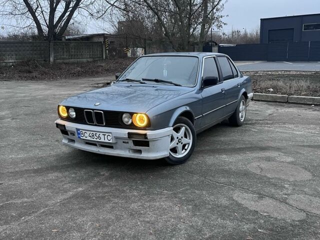 Синий БМВ 3 Серия, объемом двигателя 1.8 л и пробегом 352 тыс. км за 1200 $, фото 2 на Automoto.ua