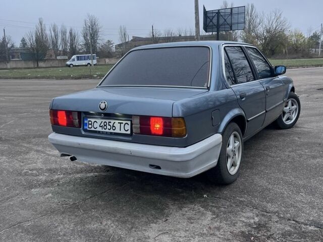 Синій БМВ 3 Серія, об'ємом двигуна 1.8 л та пробігом 352 тис. км за 1200 $, фото 1 на Automoto.ua