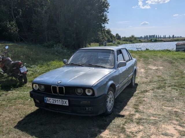 Синий БМВ 3 Серия, объемом двигателя 1.8 л и пробегом 240 тыс. км за 1799 $, фото 1 на Automoto.ua