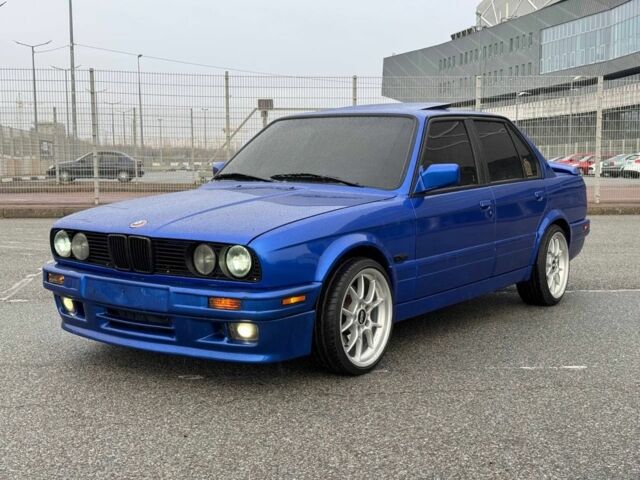 Синий БМВ 3 Серия, объемом двигателя 2 л и пробегом 200 тыс. км за 4000 $, фото 1 на Automoto.ua