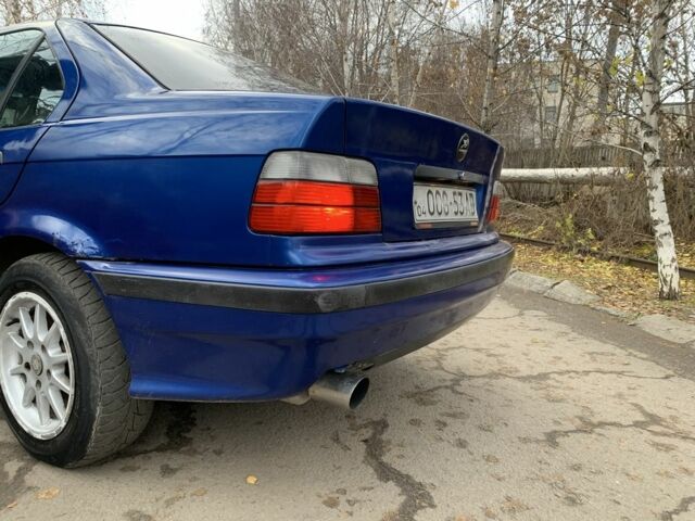 Синий БМВ 3 Серия, объемом двигателя 1.8 л и пробегом 550 тыс. км за 1950 $, фото 10 на Automoto.ua