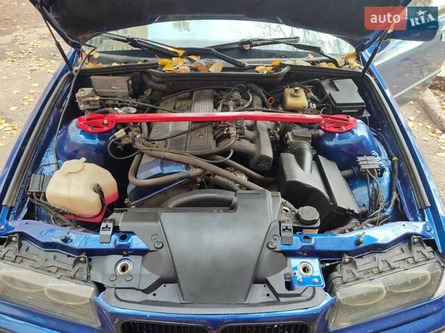 Синий БМВ 3 Серия, объемом двигателя 1.99 л и пробегом 334 тыс. км за 3700 $, фото 7 на Automoto.ua