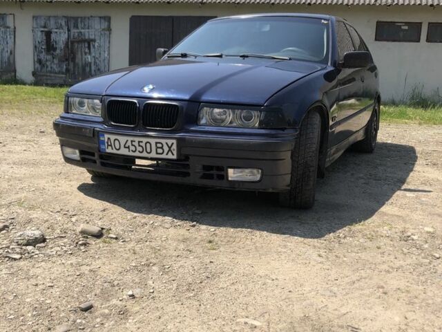 Синий БМВ 3 Серия, объемом двигателя 1.8 л и пробегом 280 тыс. км за 1500 $, фото 1 на Automoto.ua