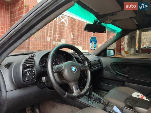 Синий БМВ 3 Серия, объемом двигателя 1.99 л и пробегом 334 тыс. км за 3700 $, фото 3 на Automoto.ua