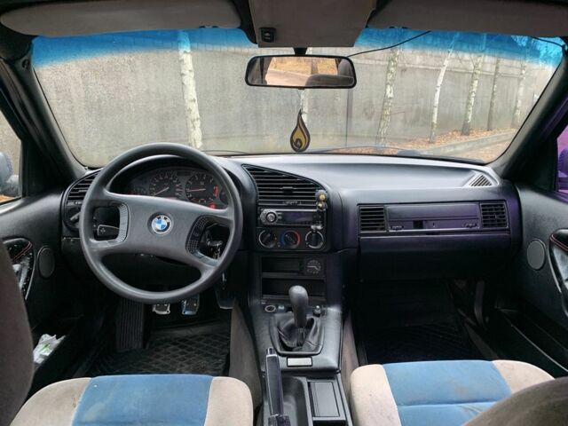 Синий БМВ 3 Серия, объемом двигателя 1.8 л и пробегом 550 тыс. км за 1950 $, фото 11 на Automoto.ua