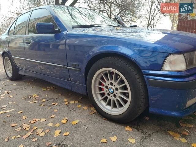 Синий БМВ 3 Серия, объемом двигателя 1.99 л и пробегом 334 тыс. км за 3700 $, фото 8 на Automoto.ua