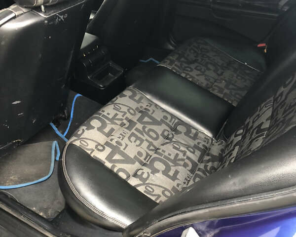 Синій БМВ 3 Серія, об'ємом двигуна 1.6 л та пробігом 326 тис. км за 2600 $, фото 10 на Automoto.ua