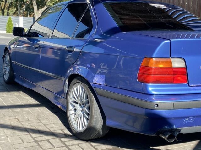 Синий БМВ 3 Серия, объемом двигателя 2.8 л и пробегом 512 тыс. км за 3000 $, фото 2 на Automoto.ua