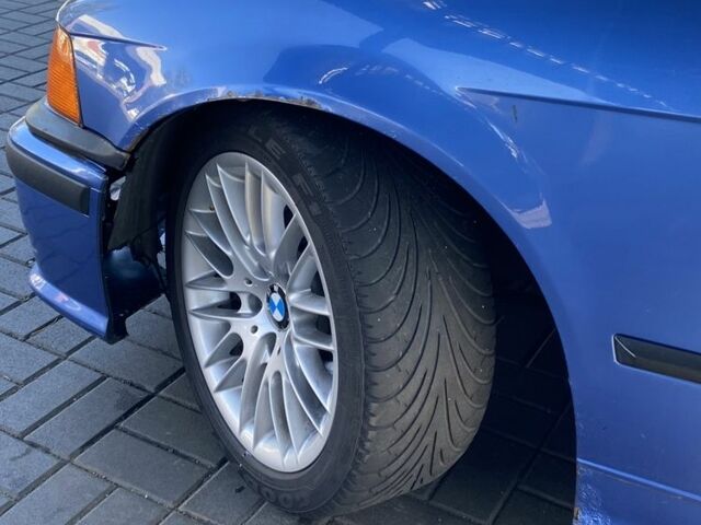 Синий БМВ 3 Серия, объемом двигателя 2.8 л и пробегом 512 тыс. км за 3000 $, фото 1 на Automoto.ua