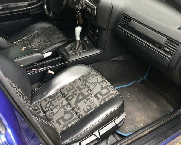 Синій БМВ 3 Серія, об'ємом двигуна 1.6 л та пробігом 326 тис. км за 2600 $, фото 9 на Automoto.ua