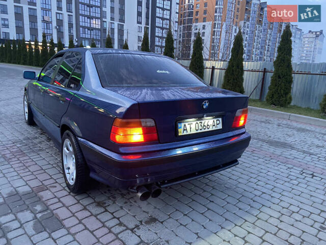 Синій БМВ 3 Серія, об'ємом двигуна 1.8 л та пробігом 300 тис. км за 2300 $, фото 6 на Automoto.ua