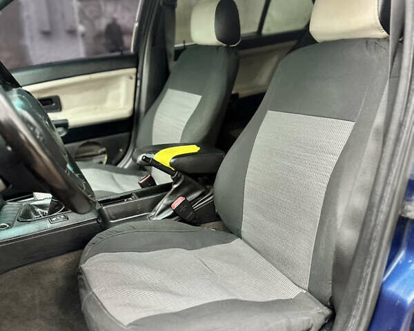 Синий БМВ 3 Серия, объемом двигателя 1.6 л и пробегом 265 тыс. км за 1750 $, фото 13 на Automoto.ua