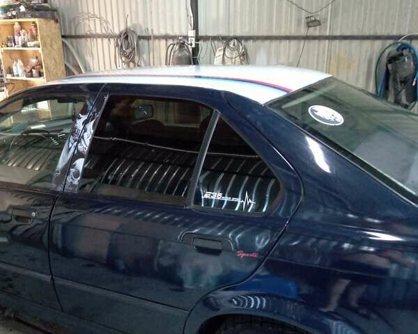 Синий БМВ 3 Серия, объемом двигателя 1.78 л и пробегом 290 тыс. км за 2300 $, фото 29 на Automoto.ua