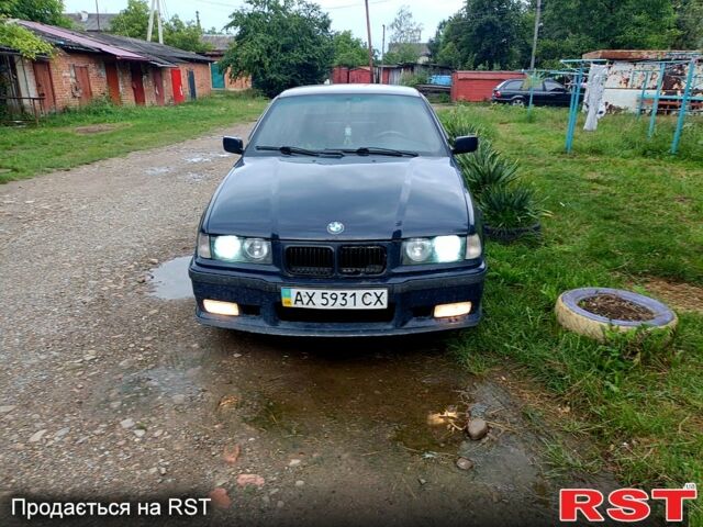 Синий БМВ 3 Серия, объемом двигателя 1.6 л и пробегом 372 тыс. км за 2200 $, фото 4 на Automoto.ua