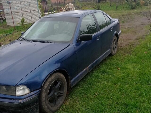 Синій БМВ 3 Серія, об'ємом двигуна 2.5 л та пробігом 300 тис. км за 1350 $, фото 1 на Automoto.ua