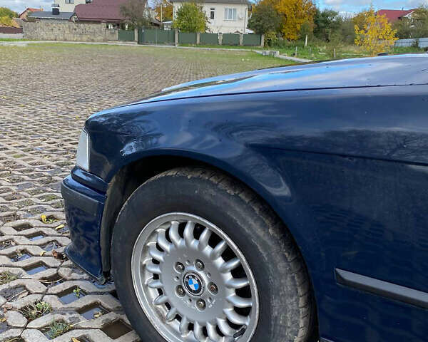 Синій БМВ 3 Серія, об'ємом двигуна 1.6 л та пробігом 374 тис. км за 2300 $, фото 27 на Automoto.ua