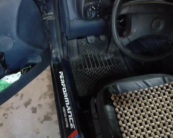 Синий БМВ 3 Серия, объемом двигателя 1.78 л и пробегом 290 тыс. км за 2300 $, фото 18 на Automoto.ua