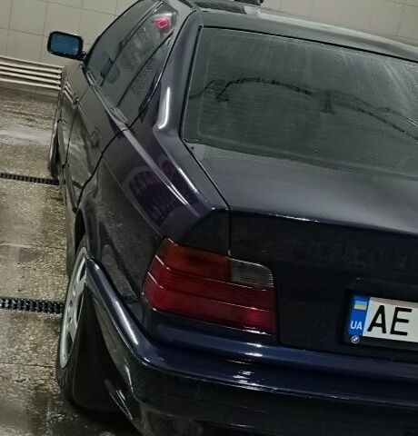 Синий БМВ 3 Серия, объемом двигателя 0 л и пробегом 280 тыс. км за 1584 $, фото 6 на Automoto.ua