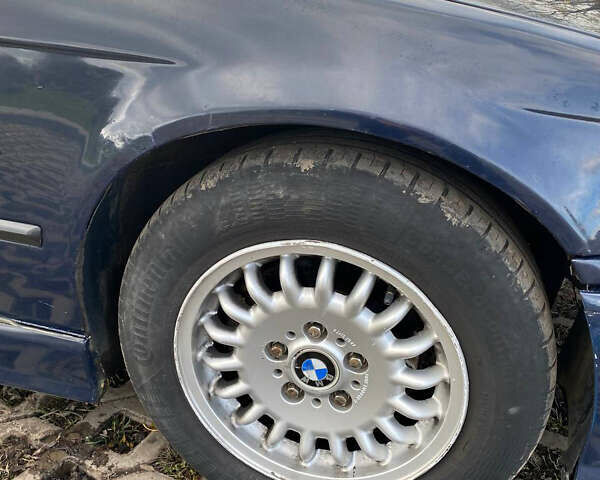 Синій БМВ 3 Серія, об'ємом двигуна 1.6 л та пробігом 374 тис. км за 2300 $, фото 6 на Automoto.ua