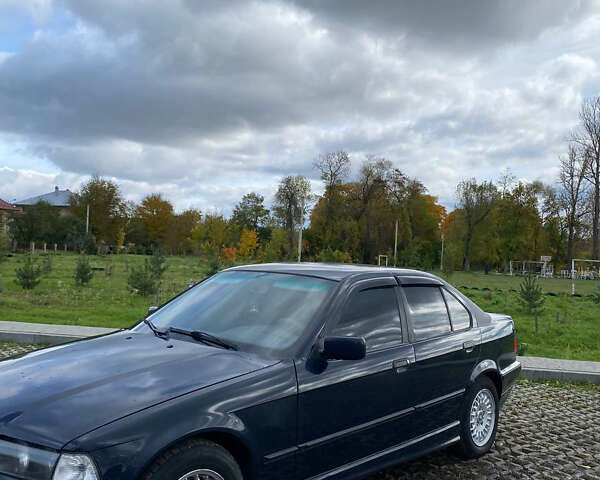 Синій БМВ 3 Серія, об'ємом двигуна 1.6 л та пробігом 374 тис. км за 2300 $, фото 5 на Automoto.ua