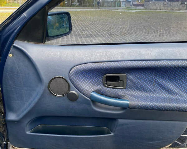 Синій БМВ 3 Серія, об'ємом двигуна 1.6 л та пробігом 374 тис. км за 2300 $, фото 25 на Automoto.ua