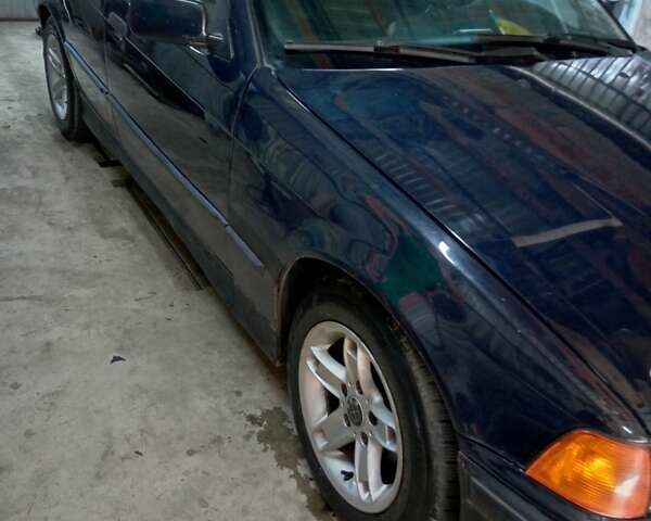 Синий БМВ 3 Серия, объемом двигателя 1.78 л и пробегом 290 тыс. км за 2300 $, фото 20 на Automoto.ua