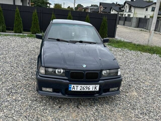 Синий БМВ 3 Серия, объемом двигателя 1.6 л и пробегом 200 тыс. км за 1700 $, фото 1 на Automoto.ua