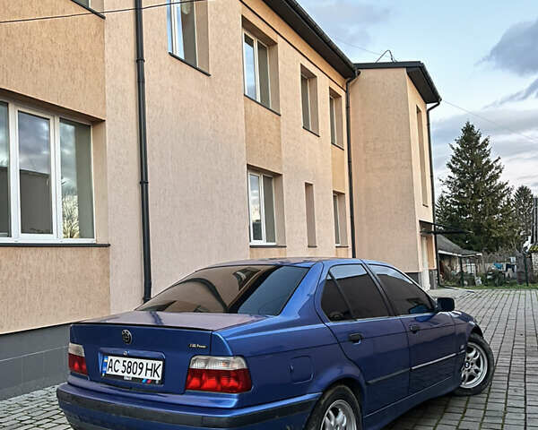 Синій БМВ 3 Серія, об'ємом двигуна 1.8 л та пробігом 285 тис. км за 2600 $, фото 2 на Automoto.ua