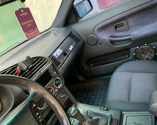 Синій БМВ 3 Серія, об'ємом двигуна 1.8 л та пробігом 333 тис. км за 3350 $, фото 9 на Automoto.ua