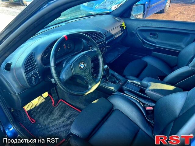 Синий БМВ 3 Серия, объемом двигателя 1.8 л и пробегом 211 тыс. км за 2400 $, фото 7 на Automoto.ua