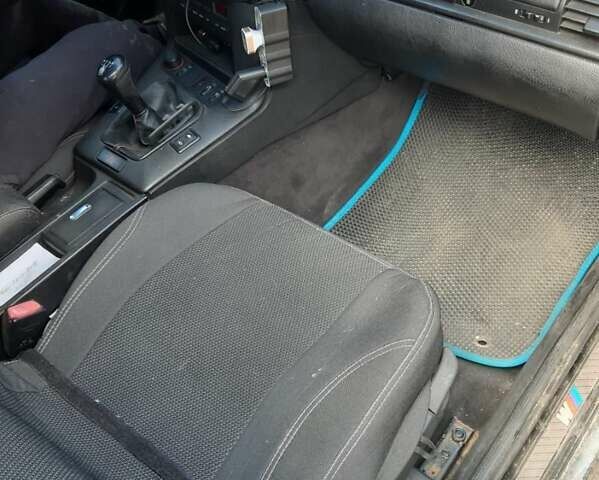 Синій БМВ 3 Серія, об'ємом двигуна 1.8 л та пробігом 357 тис. км за 3300 $, фото 6 на Automoto.ua