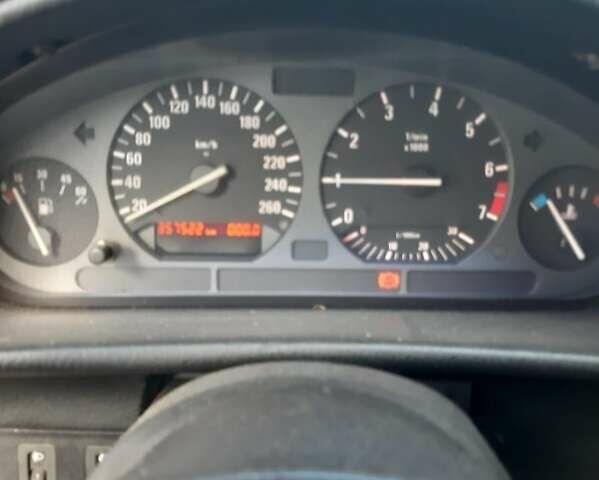 Синій БМВ 3 Серія, об'ємом двигуна 1.8 л та пробігом 357 тис. км за 3300 $, фото 8 на Automoto.ua