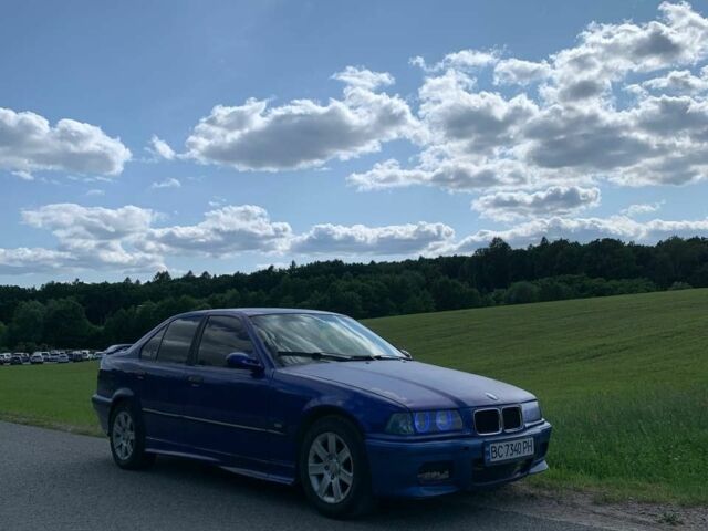 Синій БМВ 3 Серія, об'ємом двигуна 1.8 л та пробігом 1000 тис. км за 1700 $, фото 1 на Automoto.ua