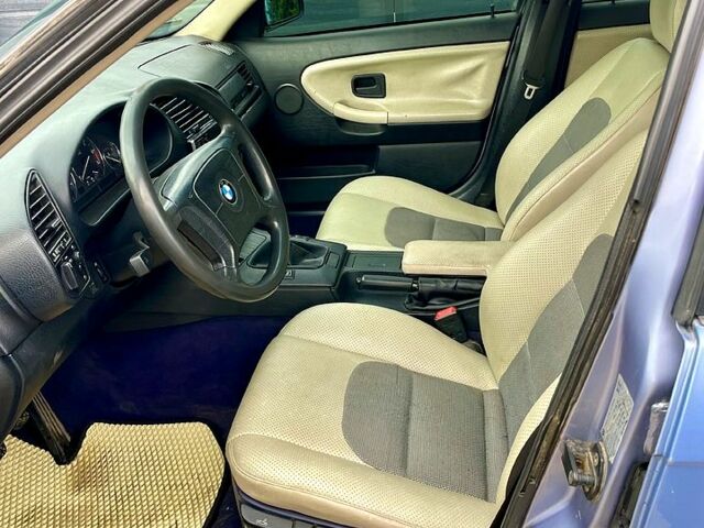 Синий БМВ 3 Серия, объемом двигателя 1.8 л и пробегом 280 тыс. км за 4000 $, фото 4 на Automoto.ua