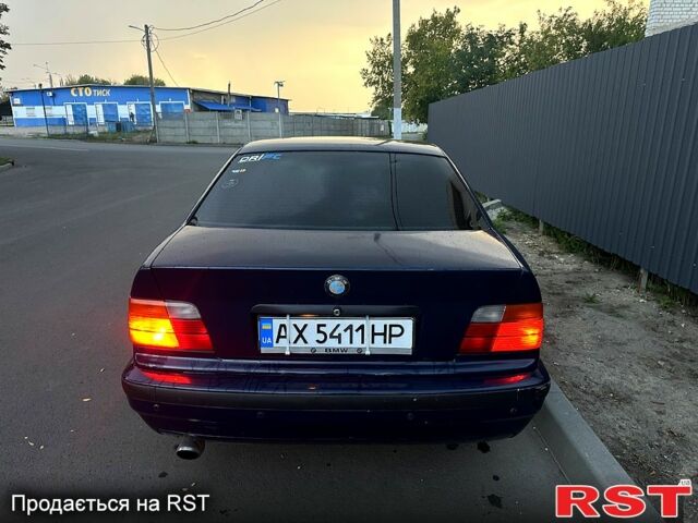 Синій БМВ 3 Серія, об'ємом двигуна 2 л та пробігом 490 тис. км за 2450 $, фото 6 на Automoto.ua