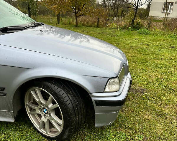 Синій БМВ 3 Серія, об'ємом двигуна 1.8 л та пробігом 600 тис. км за 3400 $, фото 6 на Automoto.ua