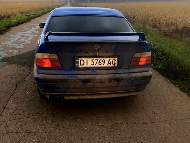 Синій БМВ 3 Серія, об'ємом двигуна 1.8 л та пробігом 400 тис. км за 2868 $, фото 2 на Automoto.ua