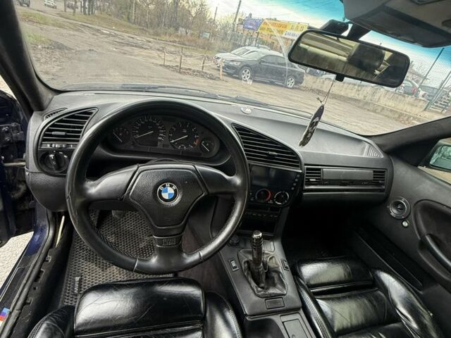 Синий БМВ 3 Серия, объемом двигателя 2.5 л и пробегом 1 тыс. км за 5999 $, фото 10 на Automoto.ua