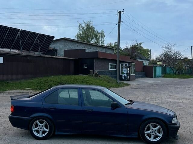 Синій БМВ 3 Серія, об'ємом двигуна 1.6 л та пробігом 444 тис. км за 2100 $, фото 8 на Automoto.ua