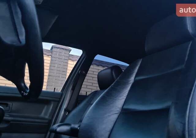 Синий БМВ 3 Серия, объемом двигателя 1.8 л и пробегом 438 тыс. км за 3000 $, фото 6 на Automoto.ua