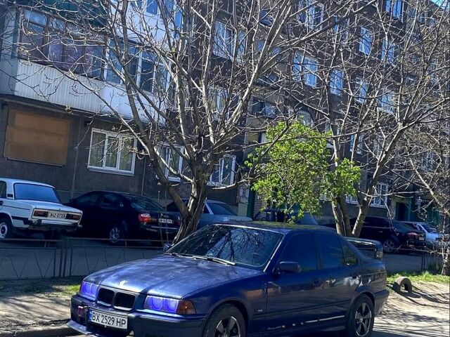 Синій БМВ 3 Серія, об'ємом двигуна 1.6 л та пробігом 336 тис. км за 2060 $, фото 2 на Automoto.ua