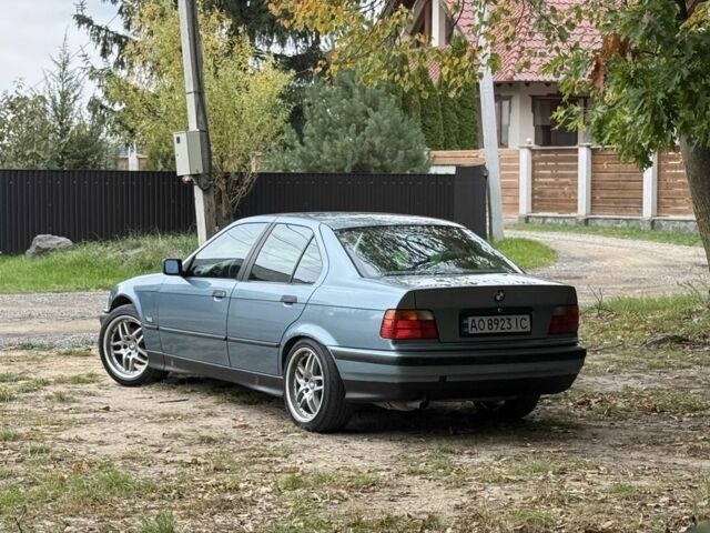 Синий БМВ 3 Серия, объемом двигателя 2 л и пробегом 280 тыс. км за 2500 $, фото 7 на Automoto.ua