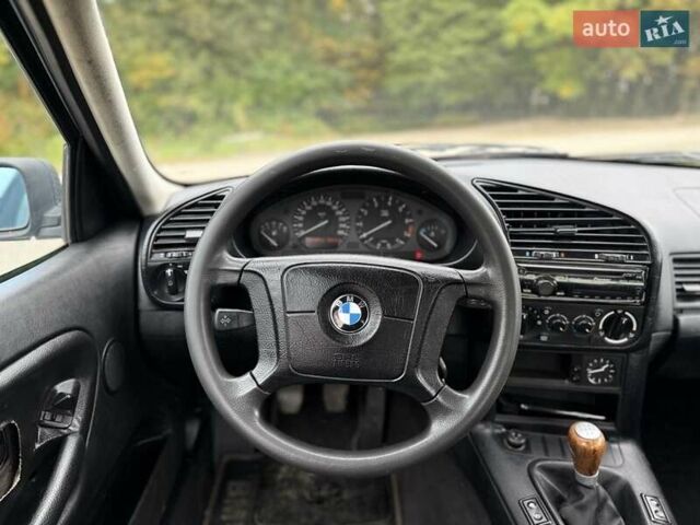 Синій БМВ 3 Серія, об'ємом двигуна 2 л та пробігом 280 тис. км за 2500 $, фото 17 на Automoto.ua