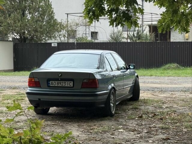 Синий БМВ 3 Серия, объемом двигателя 2 л и пробегом 280 тыс. км за 2500 $, фото 8 на Automoto.ua