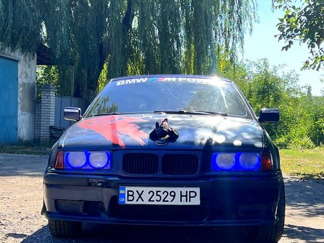 Синій БМВ 3 Серія, об'ємом двигуна 1.6 л та пробігом 336 тис. км за 2060 $, фото 4 на Automoto.ua