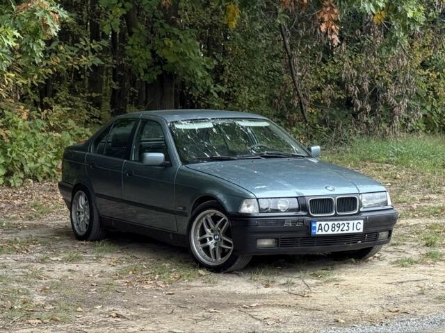 Синий БМВ 3 Серия, объемом двигателя 2 л и пробегом 280 тыс. км за 2500 $, фото 11 на Automoto.ua