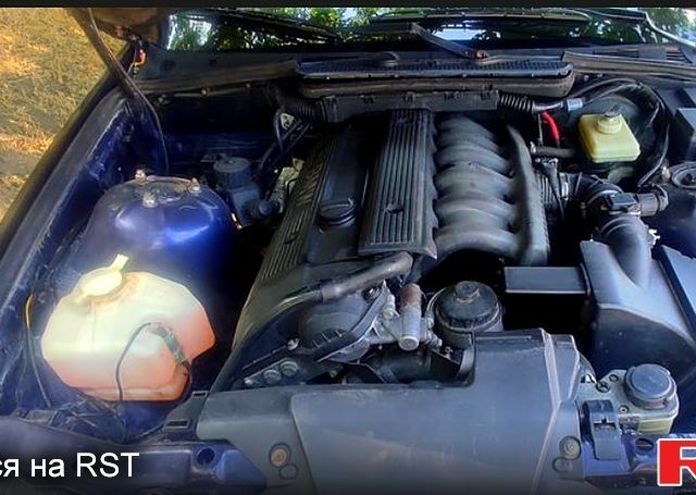 Синий БМВ 3 Серия, объемом двигателя 2 л и пробегом 0 тыс. км за 2600 $, фото 6 на Automoto.ua