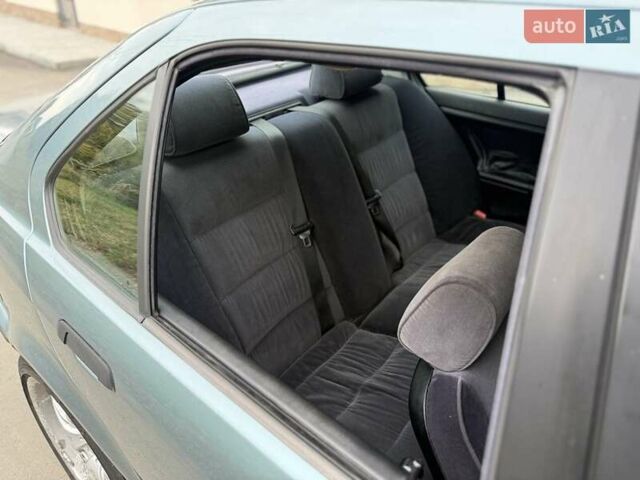 Синій БМВ 3 Серія, об'ємом двигуна 2 л та пробігом 280 тис. км за 2500 $, фото 15 на Automoto.ua