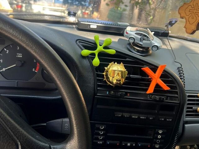 Синій БМВ 3 Серія, об'ємом двигуна 1.6 л та пробігом 336 тис. км за 2060 $, фото 9 на Automoto.ua