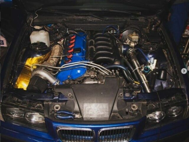 Синій БМВ 3 Серія, об'ємом двигуна 2.8 л та пробігом 3 тис. км за 15000 $, фото 4 на Automoto.ua